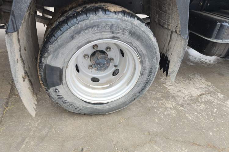 Used CHANGAN KUAYUE Zhe D5 2021 1.6L Standard Edition Double-Cab Flatbed with Dual Rear Wheels 3050mm Cargo Bed DAM16KL Exterior 5