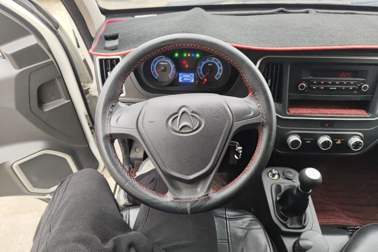 Used CHANGAN KUAYUE Zhe D5 2021 1.6L Standard Edition Double-Cab Flatbed with Dual Rear Wheels 3050mm Cargo Bed DAM16KL Steering Wheel