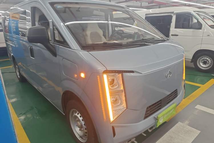 Used CHANGAN KUAYUE Starlight EV 2025 9-Passenger Passenger Vehicle—350km Comfort Edition Front Right 45 Deg
