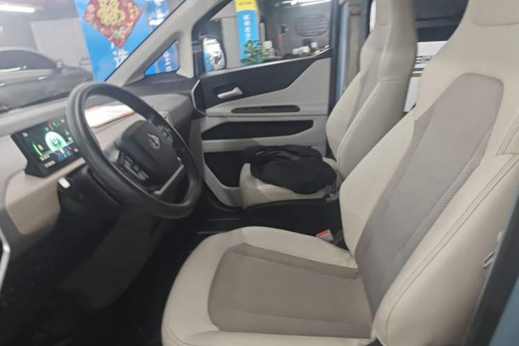 Used CHANGAN KUAYUE Starlight EV 2025 9-Passenger Passenger Vehicle—350km Comfort Edition Left Front Seat