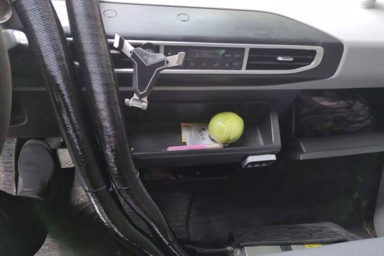 Used CHANGAN KUAYUE Starlight EV 2025 Model 300 km Fast-Charging Comfort Edition—Van Audio And AC Panel