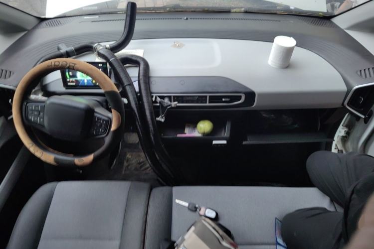 Used CHANGAN KUAYUE Starlight EV 2025 Model 300 km Fast-Charging Comfort Edition—Van Center Console