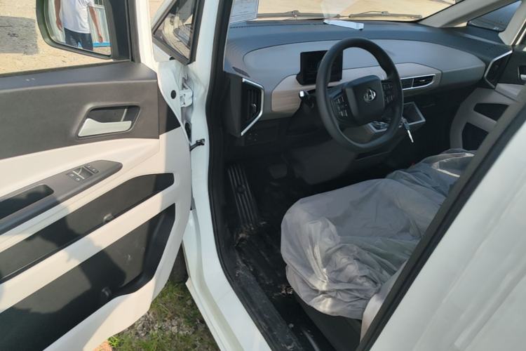 Used CHANGAN KUAYUE Starlight EV 2025 Model 3-Passenger Van, 300 km, Comfort Edition Driver Seat