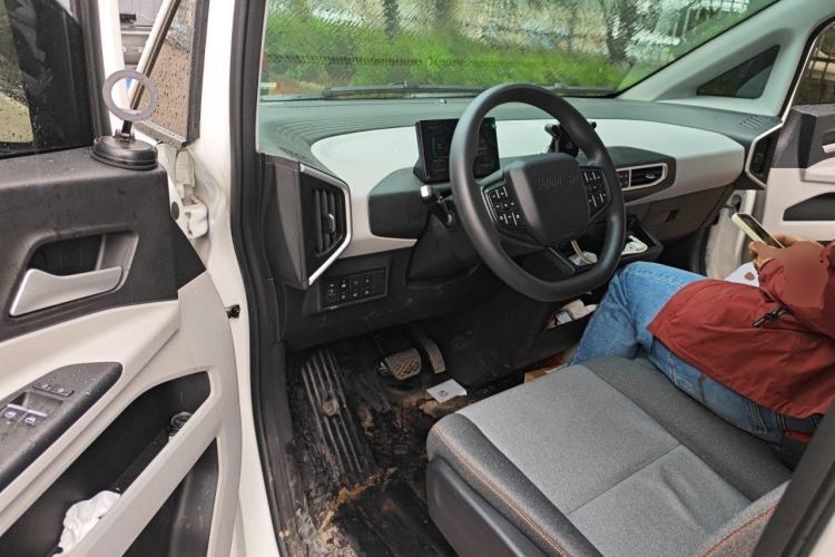 Used CHANGAN KUAYUE Starlight EV 2025 Model 3-Passenger Van, 305 km, Comfort Edition Driver Seat