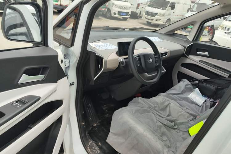 Used CHANGAN KUAYUE Starlight EV 2025 Model 3-Passenger Van, 305 km, Comfort Edition Driver Seat