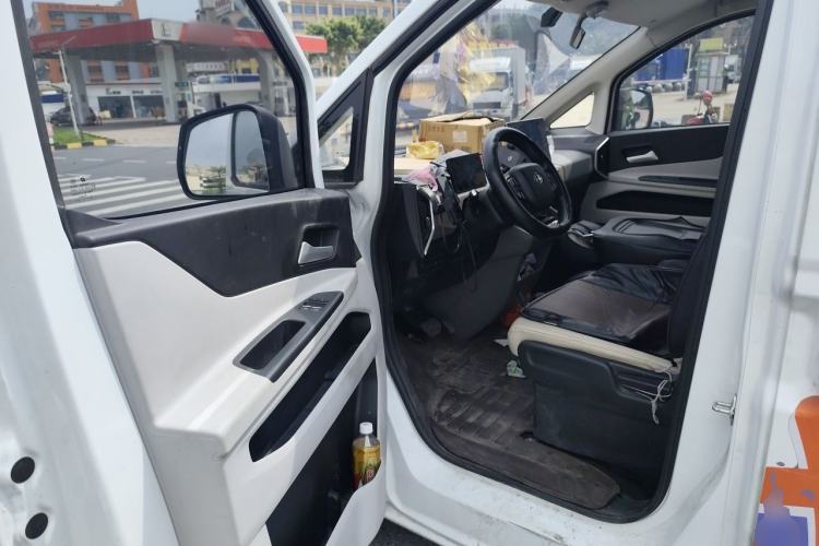 Used CHANGAN KUAYUE Starlight EV 2025 Model 7-Passenger Passenger Vehicle, 350 km, Luxury Edition Driver Seat
