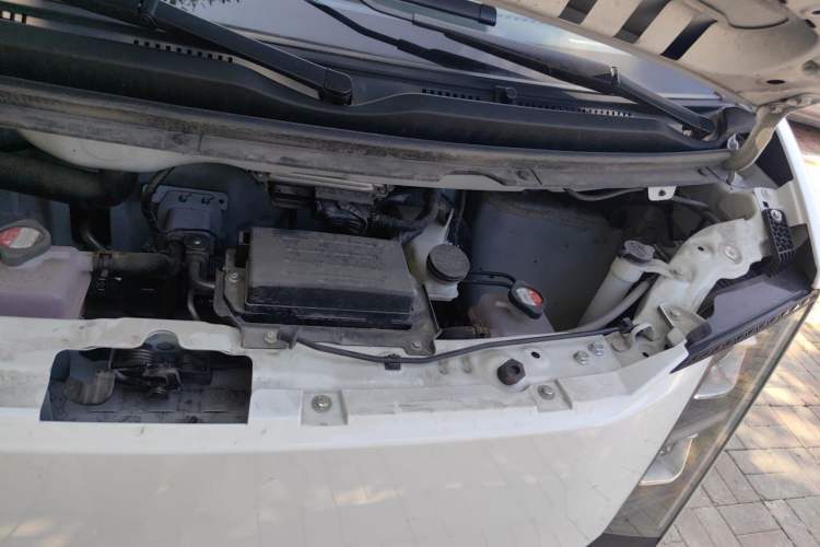 Used CHANGAN KUAYUE Starlight EV 2025 Model 3-Passenger Van, 305 km, Luxury Edition Engine Bay Left