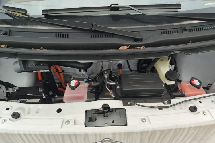 Used CHANGAN KUAYUE Starlight EV 2025 Model 3-Passenger Van, 305 km, Comfort Edition Engine Bay