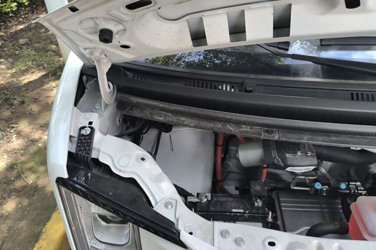 Used CHANGAN KUAYUE Starlight EV 2025 Model 7-Passenger Passenger Vehicle, 350 km, Comfort Edition Engine Bay Right