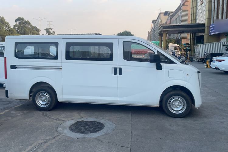 Used CHANGAN KUAYUE Starlight EV 2025 Model 7-Passenger Passenger Vehicle, 300 km, Luxury Edition Exterior 2