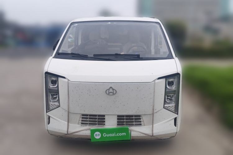 Used CHANGAN KUAYUE Starlight EV 2025 Model 3-Passenger Van, 350 km, Luxury Edition Front
