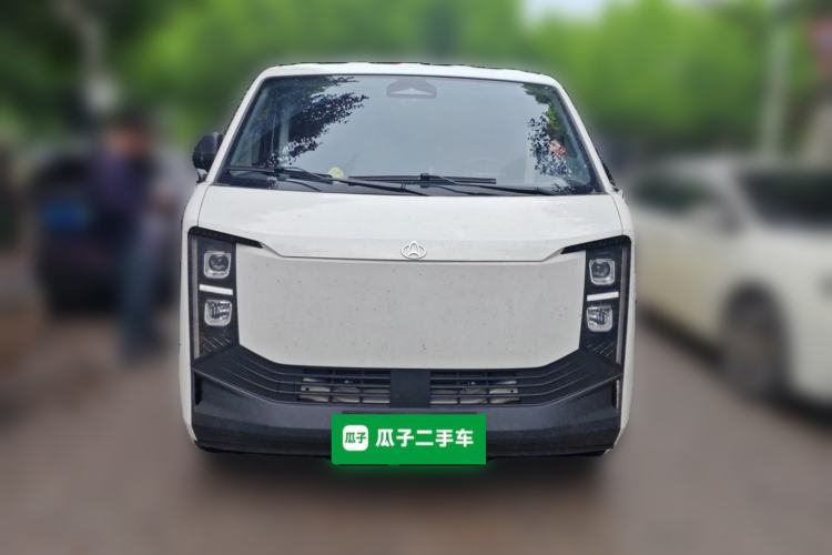 Used CHANGAN KUAYUE Starlight EV 2025 Model 3-Passenger Van, 305 km, Comfort Edition Front