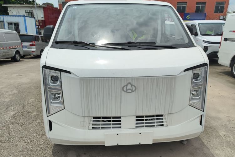 Used CHANGAN KUAYUE Starlight EV 2025 Model 3-Passenger Van, 305 km, Comfort Edition Front