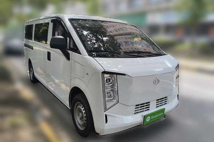 Used CHANGAN KUAYUE Starlight EV 2025 Model 7-Passenger Passenger Vehicle, 350 km, Comfort Edition Front Right 45 Deg
