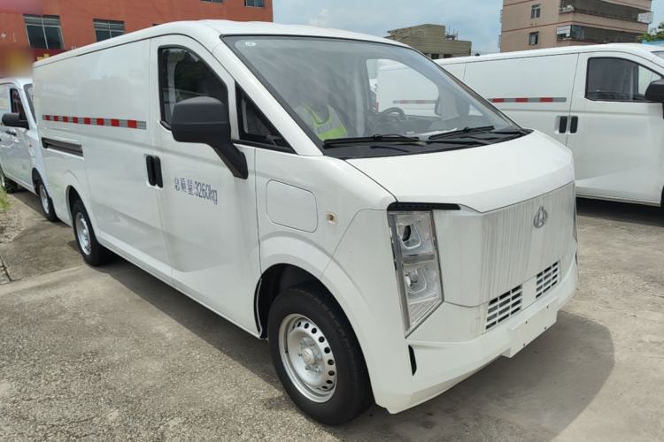Used CHANGAN KUAYUE Starlight EV 2025 Model 3-Passenger Van, 305 km, Comfort Edition Front Right 45 Deg