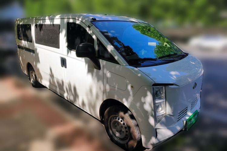 Used CHANGAN KUAYUE Starlight EV 2025 Model 7-Passenger Passenger Vehicle, 300 km, Luxury Edition Front Right 45 Deg