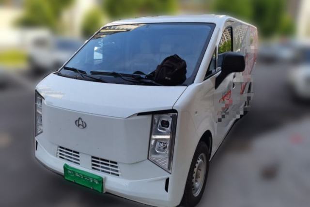 Used CHANGAN KUAYUE Starlight EV 2025 Model 3-Passenger Van, 350 km, Comfort Edition