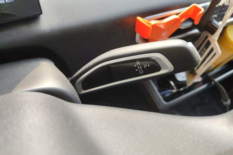 Used CHANGAN KUAYUE Starlight EV 2025 Model 300 km Fast-Charging Comfort Edition—Van Gear Lever
