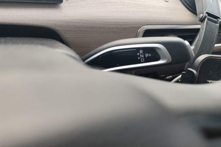 Used CHANGAN KUAYUE Starlight EV 2025 Model 7-Passenger Passenger Vehicle, 350 km, Comfort Edition Gear Lever