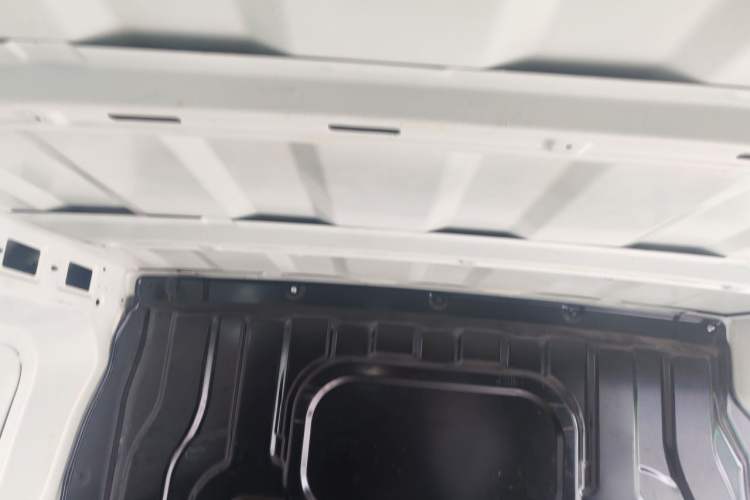 Used CHANGAN KUAYUE Starlight EV 2025 Model 3-Passenger Van, 350 km, Luxury Edition Headliner