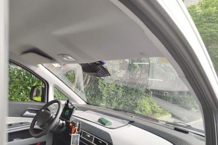 Used CHANGAN KUAYUE Starlight EV 2025 Model 300 km Fast-Charging Comfort Edition—Van Headliner