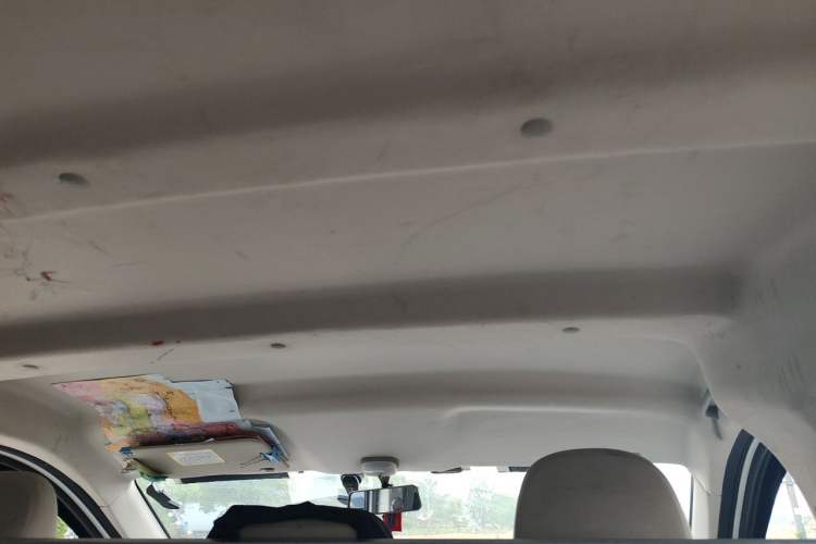 Used CHANGAN KUAYUE Starlight EV 2025 Model 7-Passenger Passenger Vehicle, 350 km, Comfort Edition Headliner