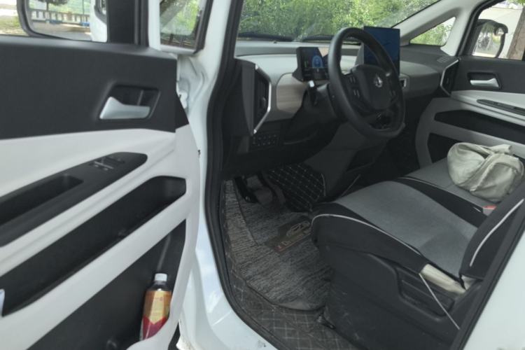 Used CHANGAN KUAYUE Starlight EV 2025 Model 7-Passenger Passenger Vehicle, 350 km, Luxury Edition Interior 3