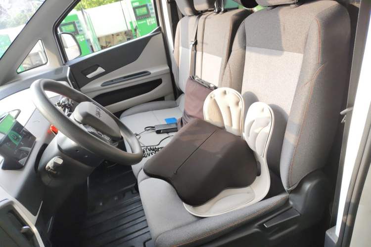 Used CHANGAN KUAYUE Starlight EV 2025 Model 300 km Fast-Charging Comfort Edition—Van Left Front Seat