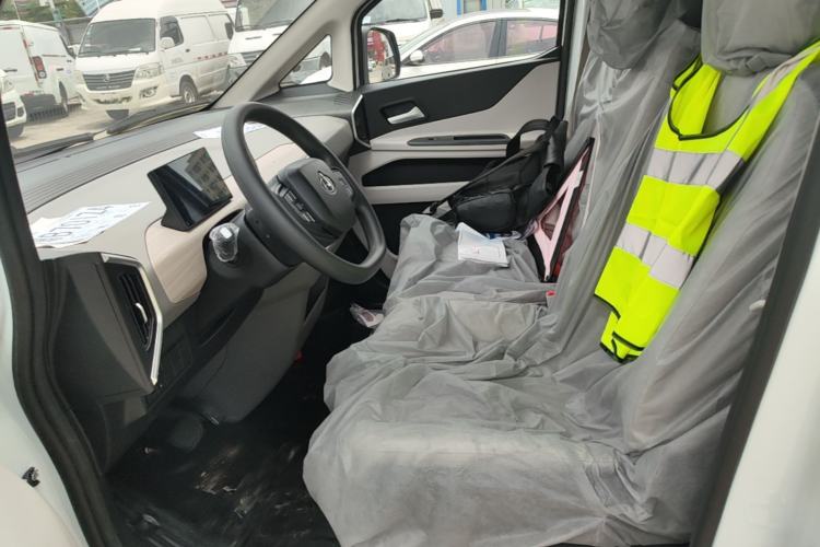 Used CHANGAN KUAYUE Starlight EV 2025 Model 3-Passenger Van, 305 km, Comfort Edition Left Front Seat