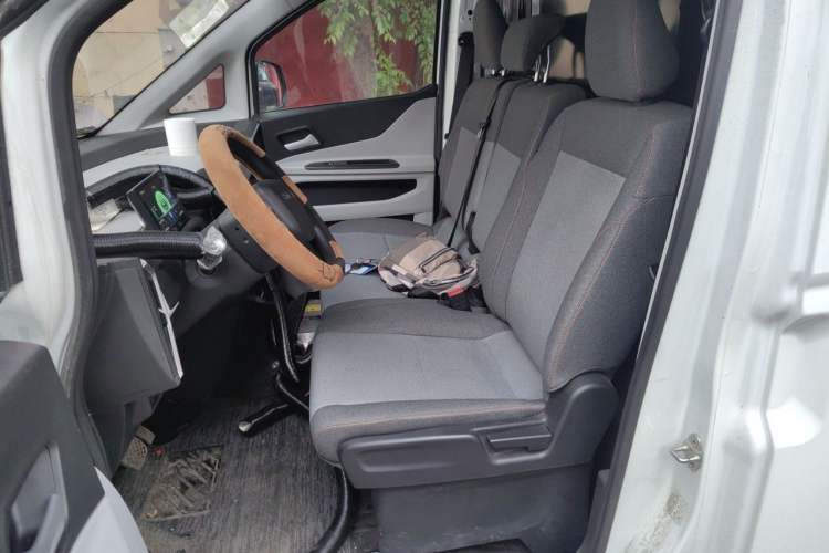 Used CHANGAN KUAYUE Starlight EV 2025 Model 300 km Fast-Charging Comfort Edition—Van Left Front Seat