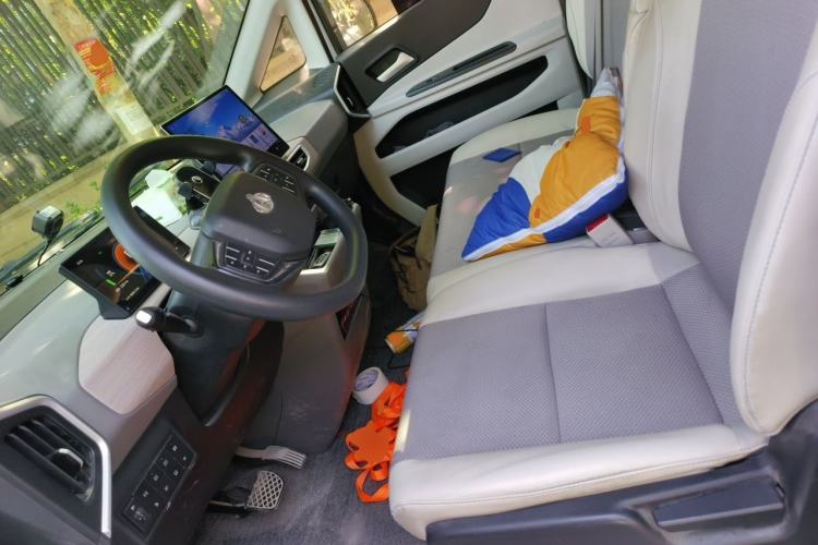 Used CHANGAN KUAYUE Starlight EV 2025 Model 7-Passenger Passenger Vehicle, 300 km, Luxury Edition Left Front Seat