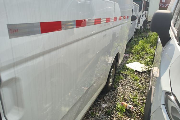 Used CHANGAN KUAYUE Starlight EV 2025 Model 3-Passenger Van, 300 km, Comfort Edition Left Rear Seat