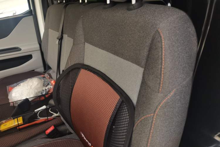 Used CHANGAN KUAYUE Starlight EV 2025 Model 3-Passenger Van, 305 km, Comfort Edition Left Rear Seat