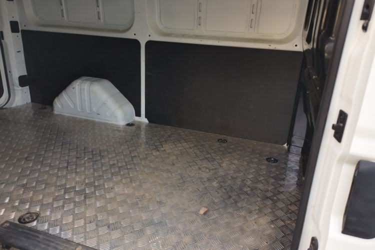 Used CHANGAN KUAYUE Starlight EV 2025 Model 3-Passenger Van, 350 km, Comfort Edition Left Rear Seat