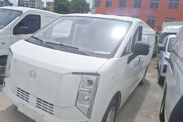 Used CHANGAN KUAYUE Starlight EV 2025 Model 3-Passenger Van, 305 km, Comfort Edition