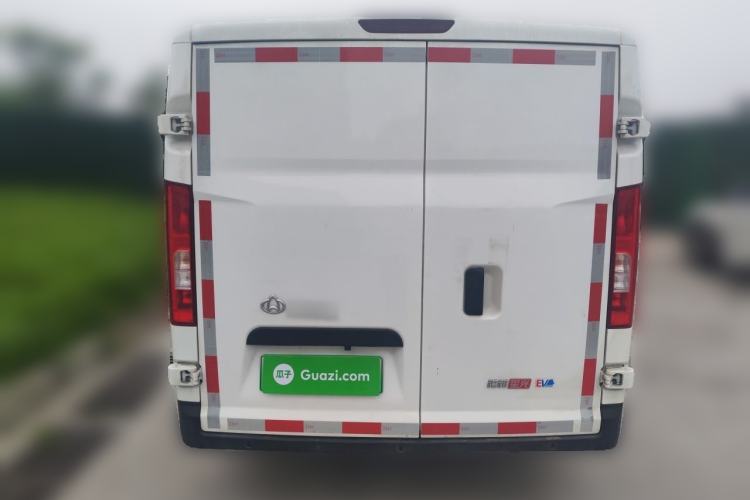 Used CHANGAN KUAYUE Starlight EV 2025 Model 3-Passenger Van, 350 km, Luxury Edition Rear