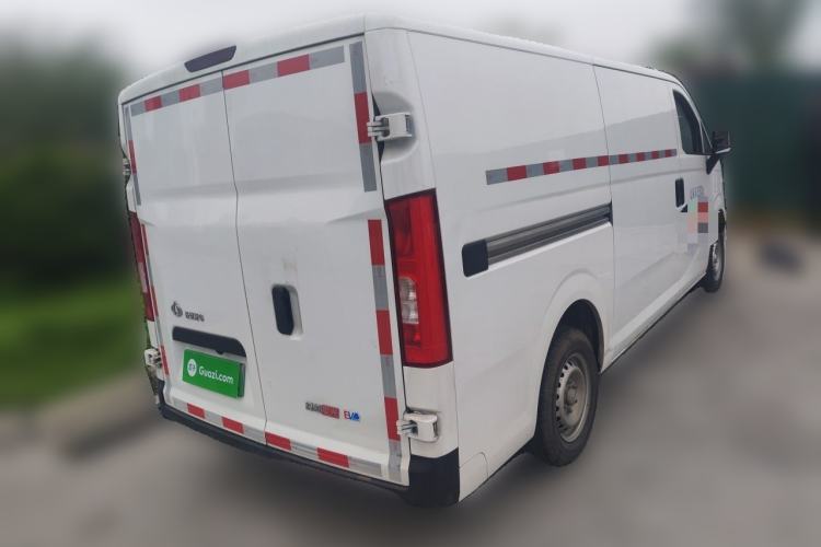 Used CHANGAN KUAYUE Starlight EV 2025 Model 3-Passenger Van, 350 km, Luxury Edition Rear Right 45 Deg