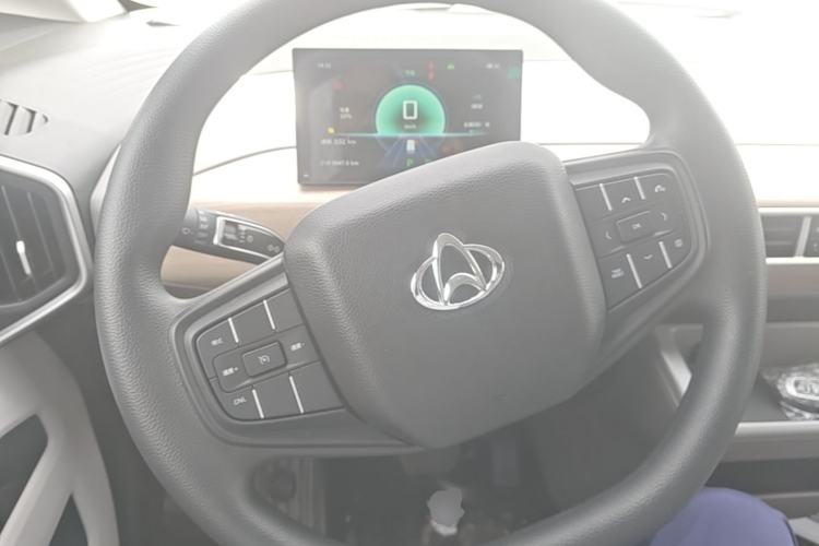 Used CHANGAN KUAYUE Starlight EV 2025 Model 3-Passenger Van, 305 km, Comfort Edition Steering Wheel