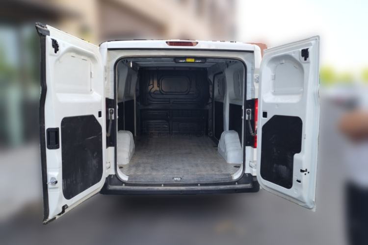 Used CHANGAN KUAYUE Starlight EV 2025 Model 3-Passenger Van, 350 km, Comfort Edition Trunk