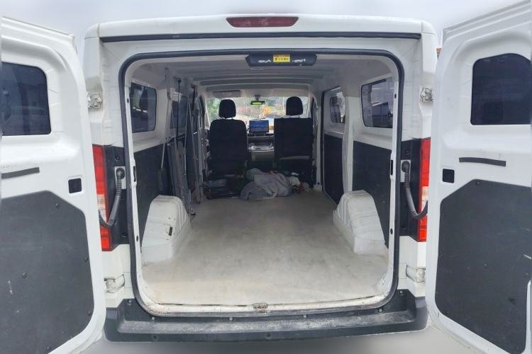 Used CHANGAN KUAYUE Starlight EV 2025 Model 7-Passenger Passenger Vehicle, 350 km, Luxury Edition Trunk