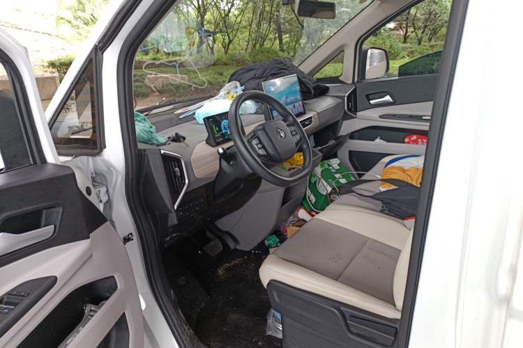 Used CHANGAN KUAYUE Starlight EV 2026 Model 7-Passenger Passenger Vehicle—470km Luxury Version Driver Seat
