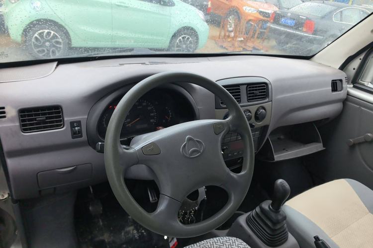 Used CHANGAN KUAYUE V3 2017 1.2L Box-Type Truck DK12-10 Interior 3