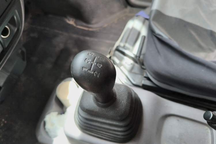 Used CHANGAN KUAYUE V3 2016 1.2L Passenger Vehicle DK12-10 Gear Lever