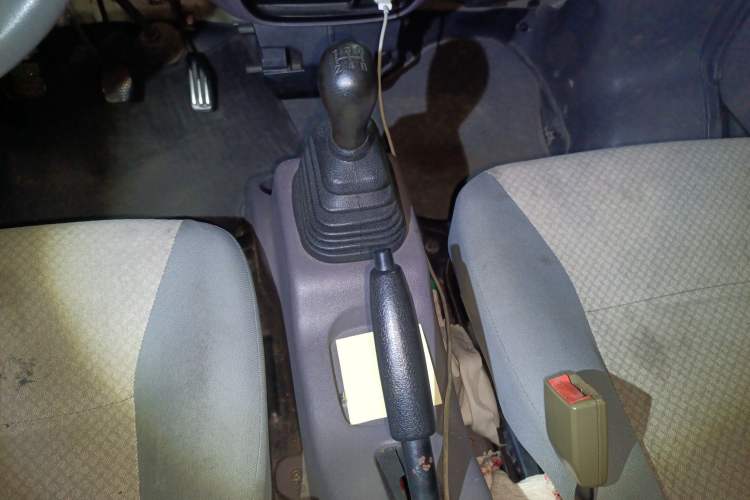 Used CHANGAN KUAYUE V3 2017 1.2L Box-Type Truck DK12-10 Gear Lever