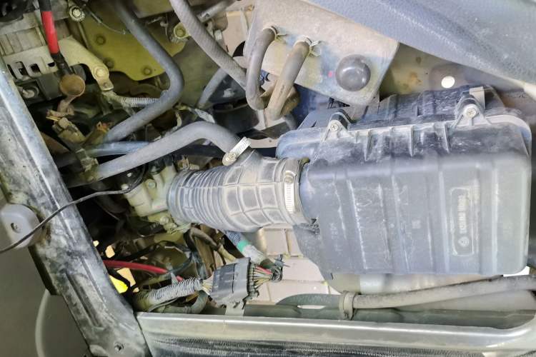 Used CHANGAN KUAYUE V3 2017 1.2L Box-Type Truck DK12-10 Engine Bay Right