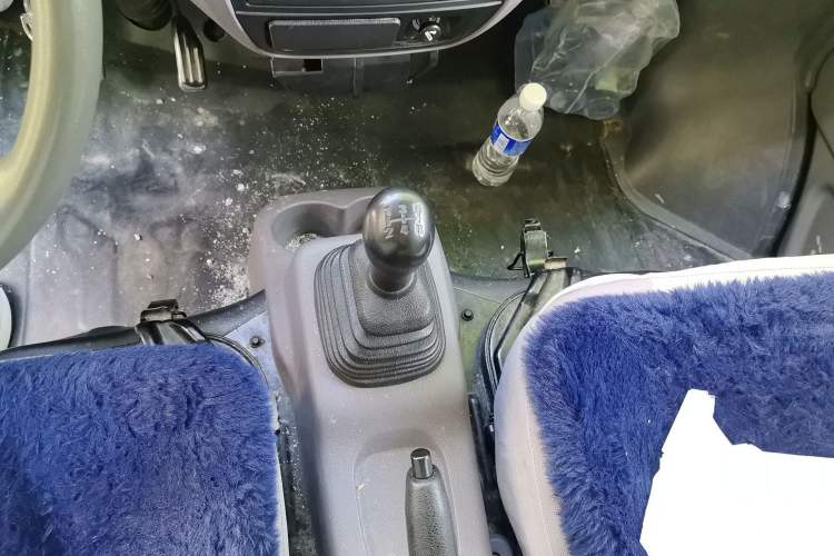 Used CHANGAN KUAYUE V3 2017 1.2L Box-Type Truck DK12-10 Gear Lever