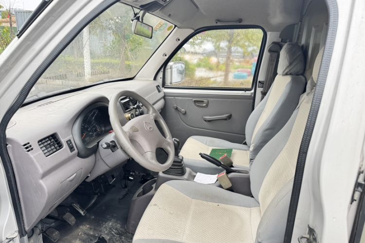 Used CHANGAN KUAYUE V3 2017 1.2L Box-Type Truck DK12-10 Interior 1
