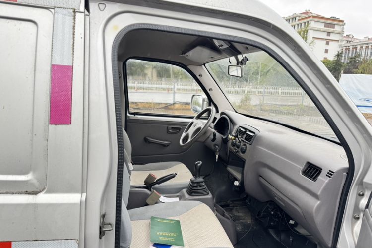 Used CHANGAN KUAYUE V3 2017 1.2L Box-Type Truck DK12-10 Interior 5
