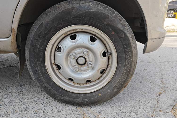 Used CHANGAN KUAYUE V3 2017 1.2L Box-Type Truck DK12-10 Right Front Wheel Hub