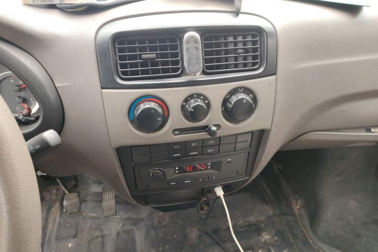 Used CHANGAN KUAYUE V3 2017 1.2L Box-Type Truck DK12-10 Audio And AC Panel